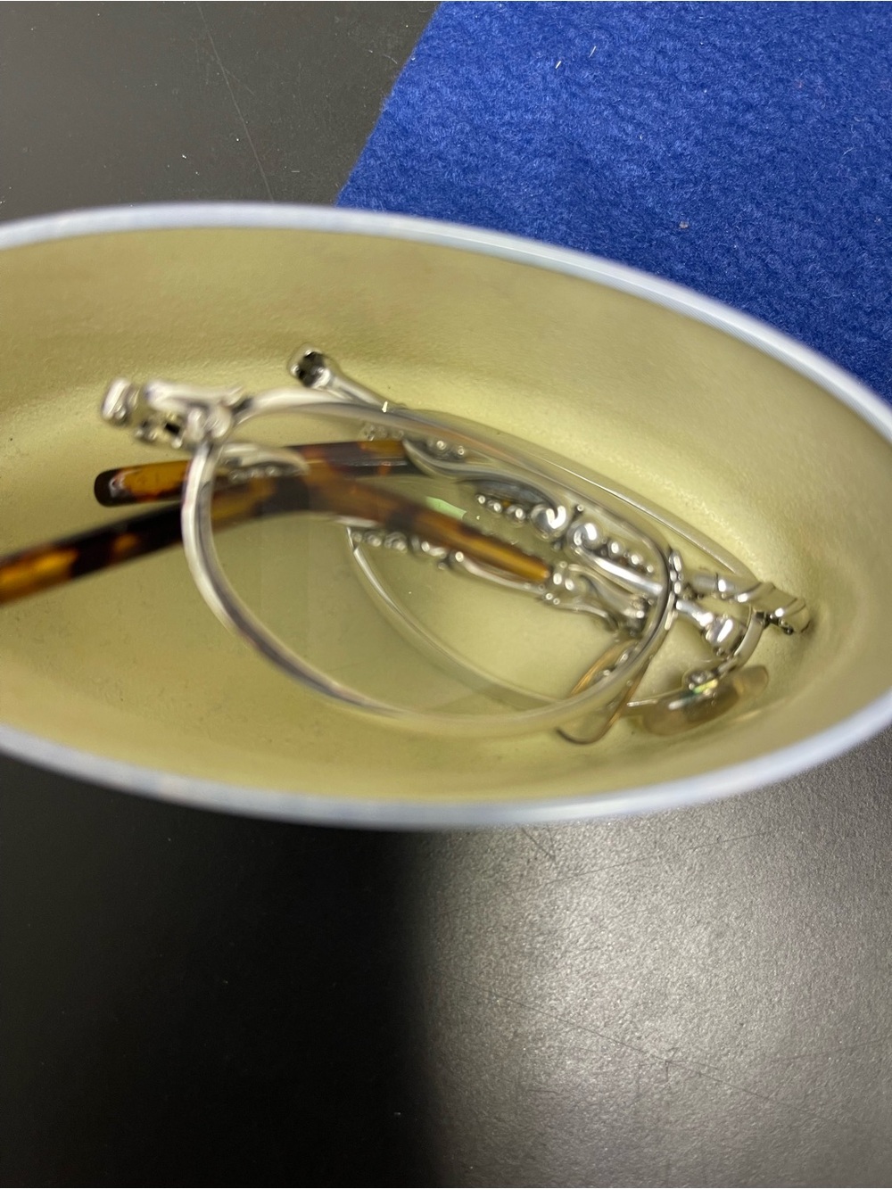 Brighton Silver Oval Reading Glasses - Picture 7 of 7